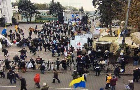 Під Раду стягнули 700 правоохоронців (ФОТО)