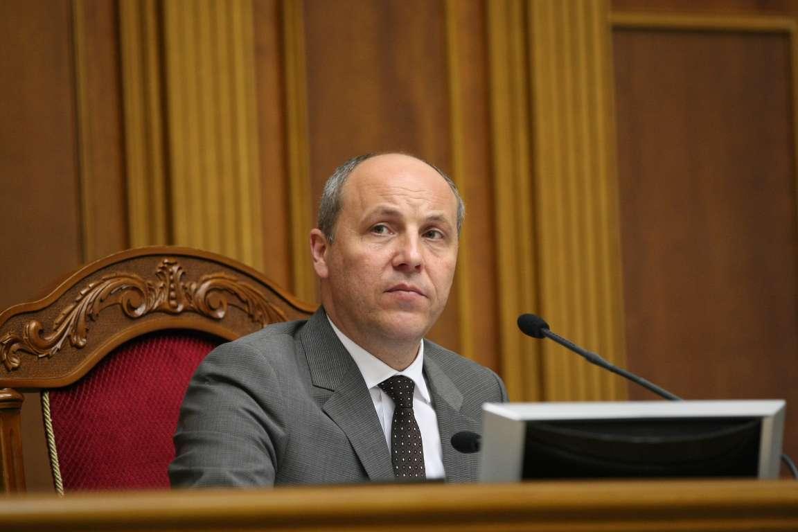 Парубій передав у Конституційний суд документи про чисельність коаліції