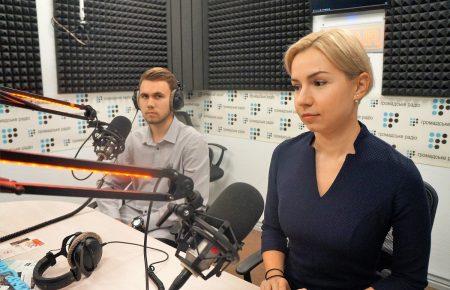 Чому президент затягує антикорупційний суд, а депутати — виборчий закон?