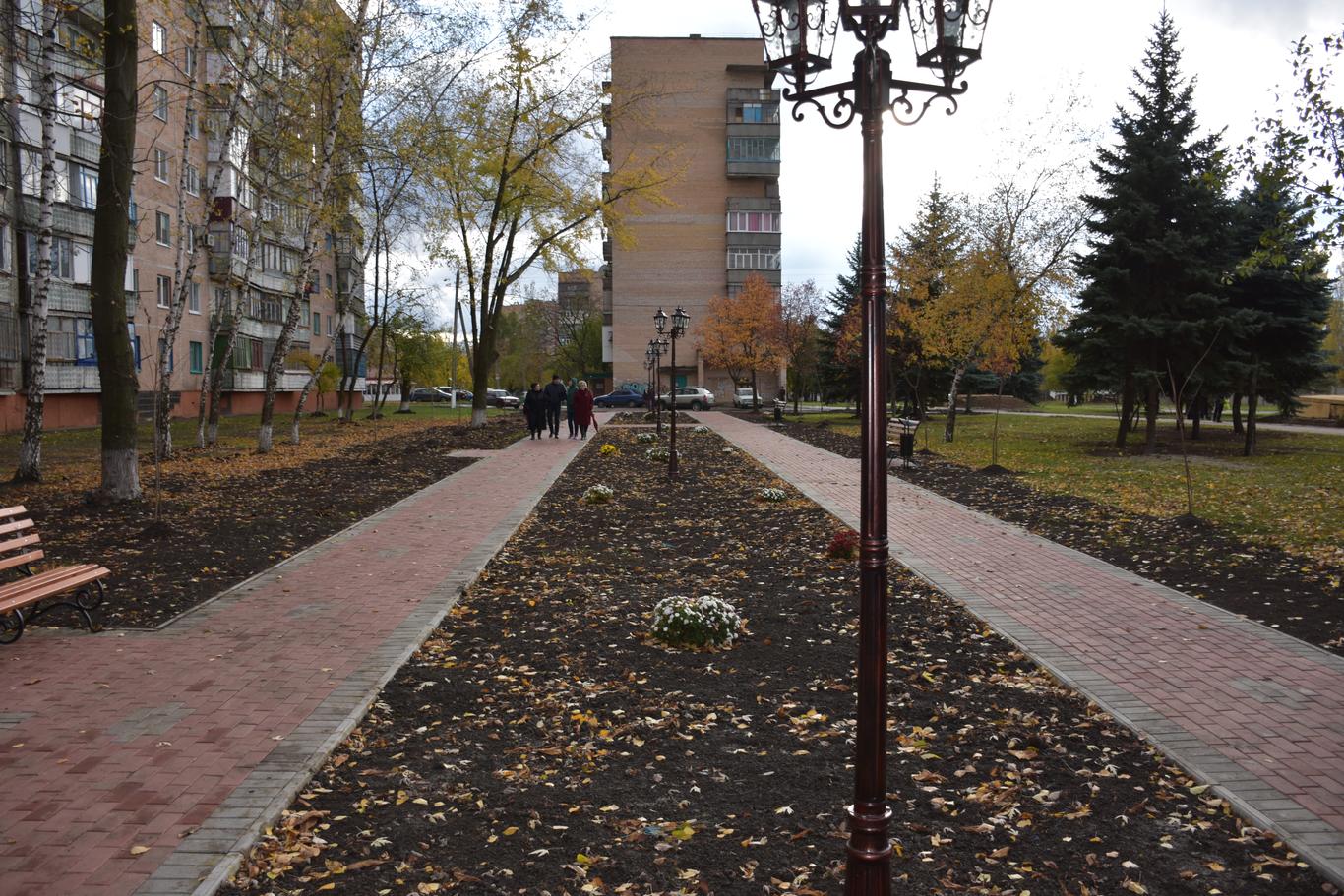 У Краматорську висадили сакури (ФОТО, ВІДЕО)