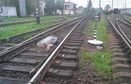 На Вінничині маневровий вагон збив жінку (ФОТО)