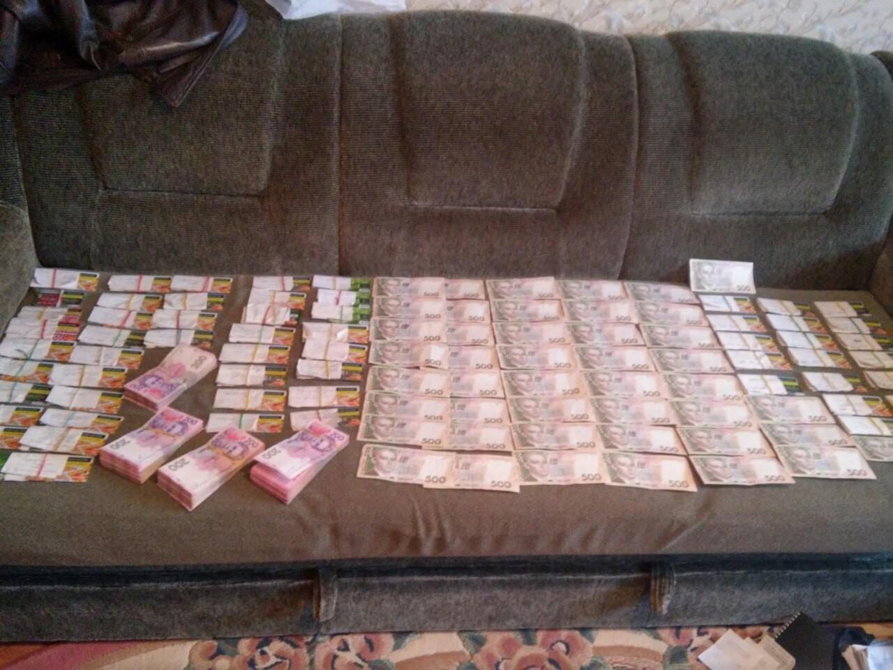 СБУ заявляє про викриття схеми фінансування бойовиків з ОРЛО (ФОТО)