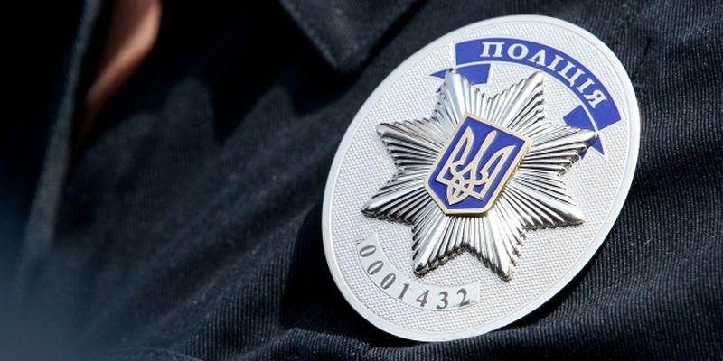 Чи можливо покарати поліцейських за роздягання журналісток у Оболонському суді?