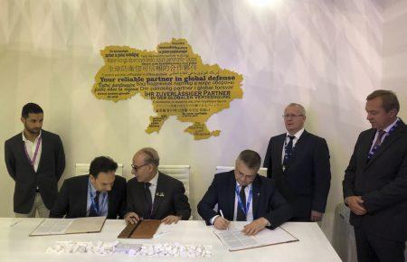 Американська компанія інвестує у виробництво українських літаків  Ан-74 150 мільйонів доларів