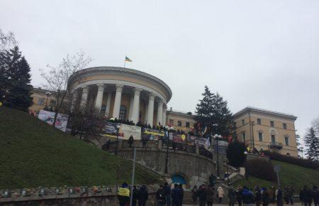 Прихильники Саакашвілі намагаються зайняти Жовтневий палац (ФОТО, Відео) (Оновлюється)