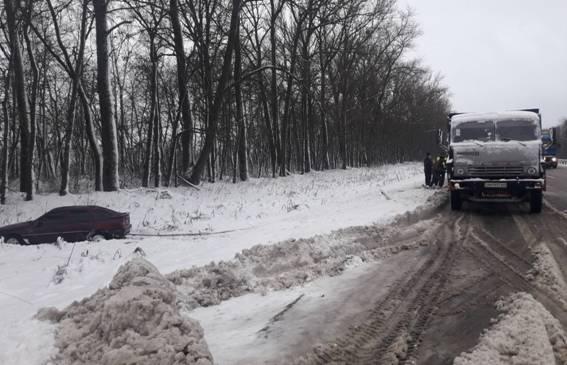 Через негоду за добу в Україні сталося понад тисячу ДТП