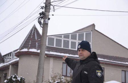 В селі на Львівщині за ініціативою дільничного встановили більше ста камер відеонагляду