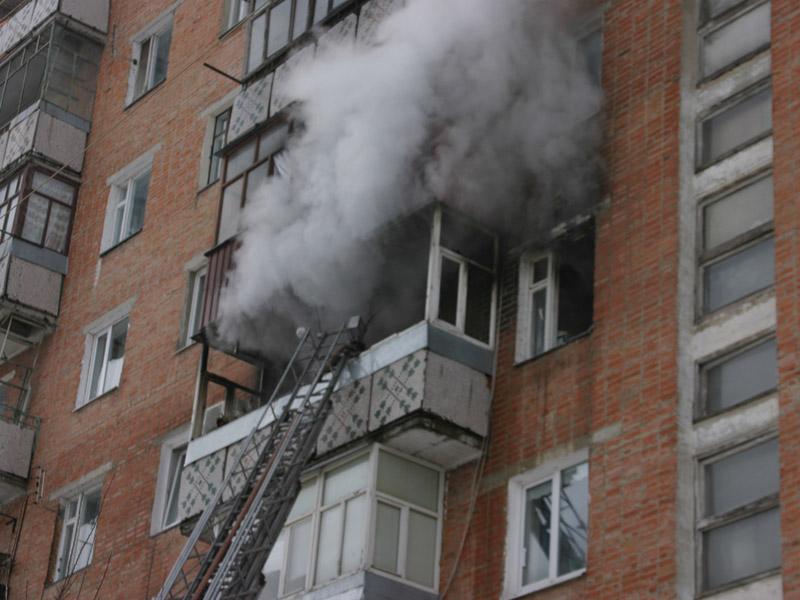 У Маріуполі в результаті пожежі в будинку постраждало двоє людей