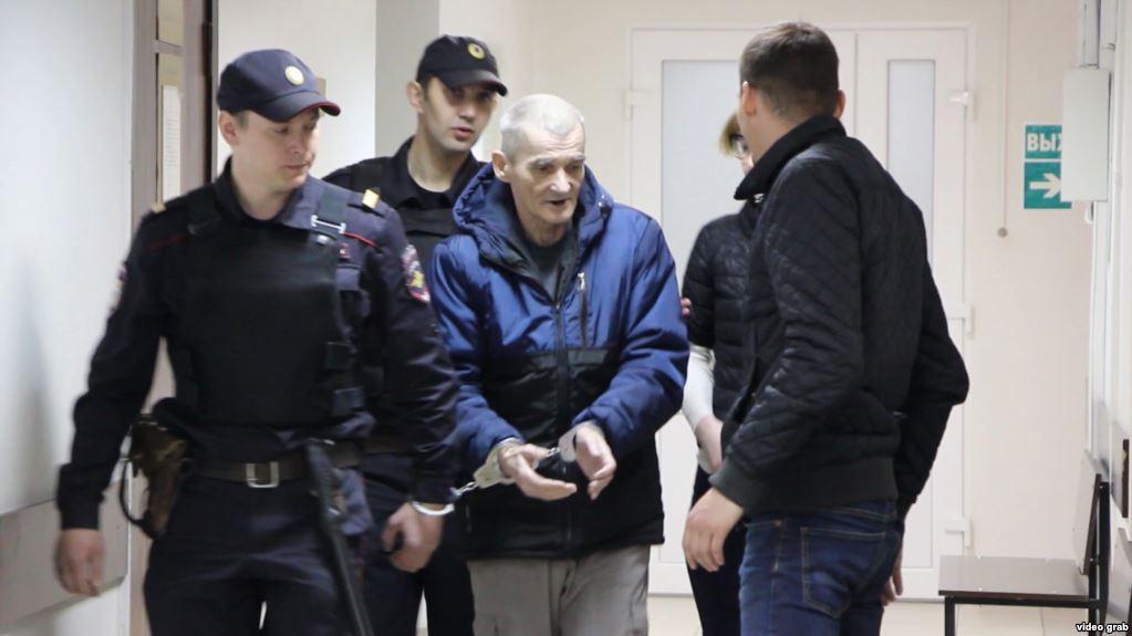 Все неприятности Дмитриева начались, когда он открыл Сандармох, - журналистка