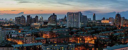 На кількох вулицях в центрі Києва відсутнє енергопостачання