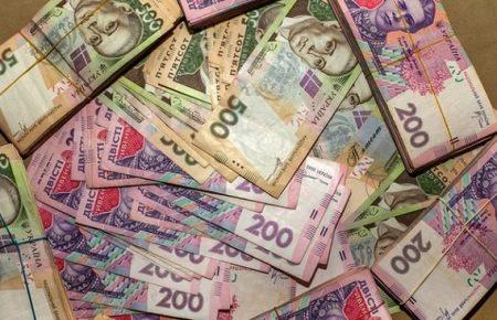 Українці заплатили 15 мільярдів гривень військового збору за минулий рік (ІНФОГРАФІКА)