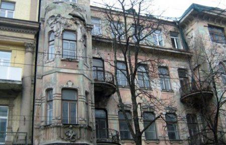 Навіщо польському меценату збитковий проект з відновлення Будинку зі зміями?