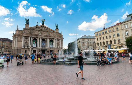 Як змінилася кількість російських туристів у Львові після 2014 року?