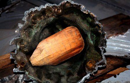 У Національному художньому музеї знайшли заховану 118-річну записку