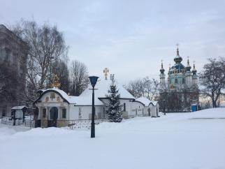 Прокуратура має намір повернути громаді територію Десятинного монастиря