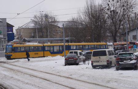 Київ після заметілі: ситуація на дорогах та у спальних районах