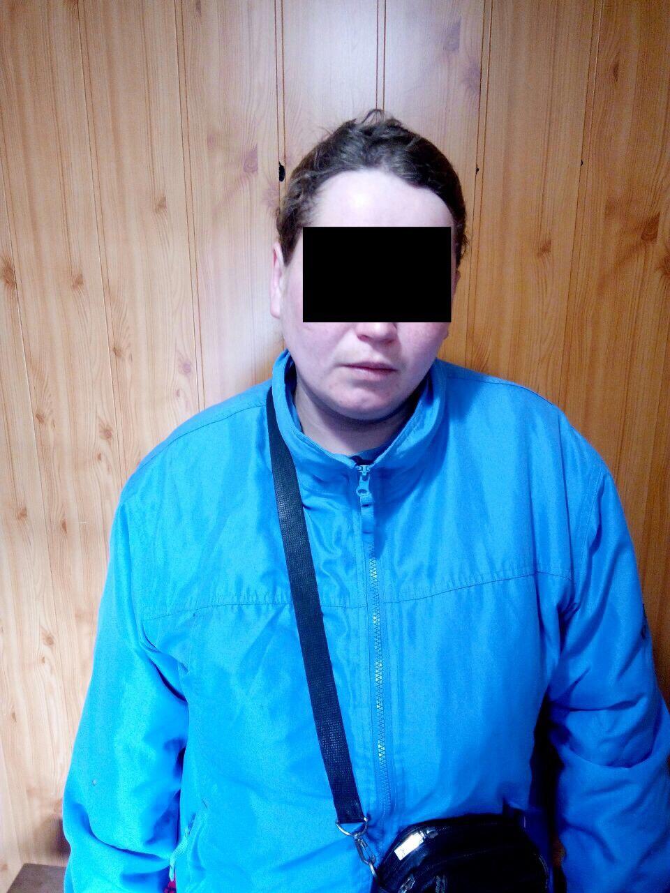 На КПВВ «Новотроїцьке» прикордонники затримали жінку, яка входила до складу «Оплоту»