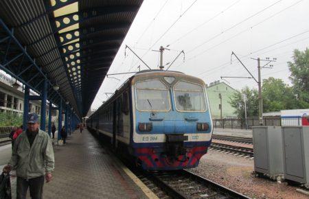 Три електрички тимчасово не ходитимуть через ремонт колій, — Укрзалізниця