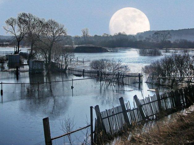 У Старобільському районі загроза підтоплення мостів