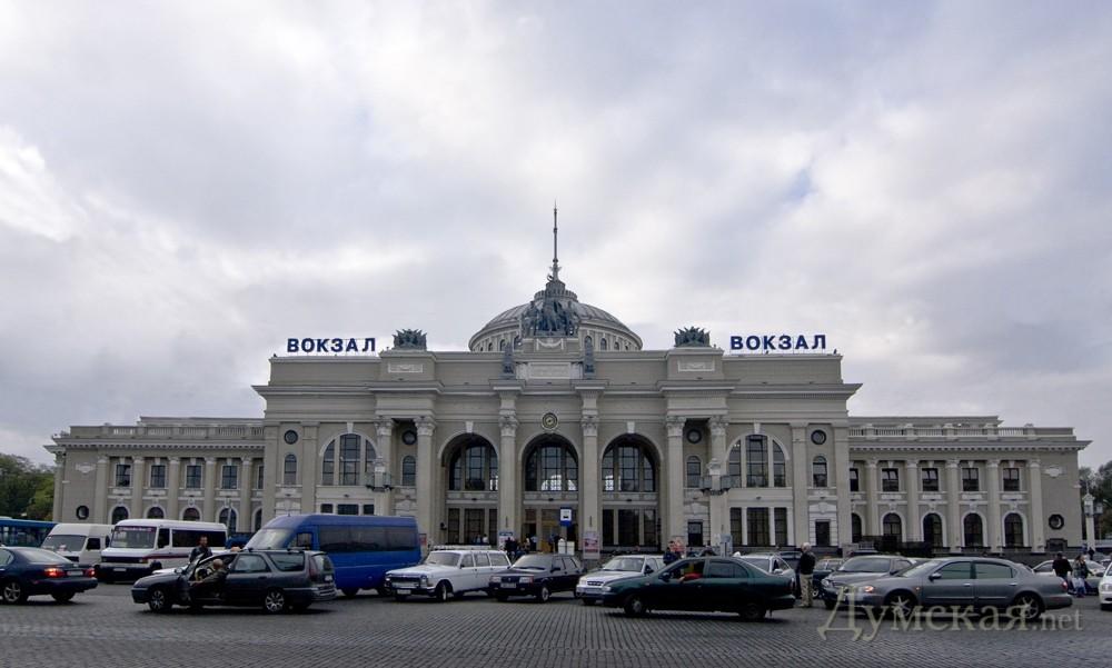 Правоохоронець у потязі був, але не стріляв, — поліція про інцидент на одеському вокзалі