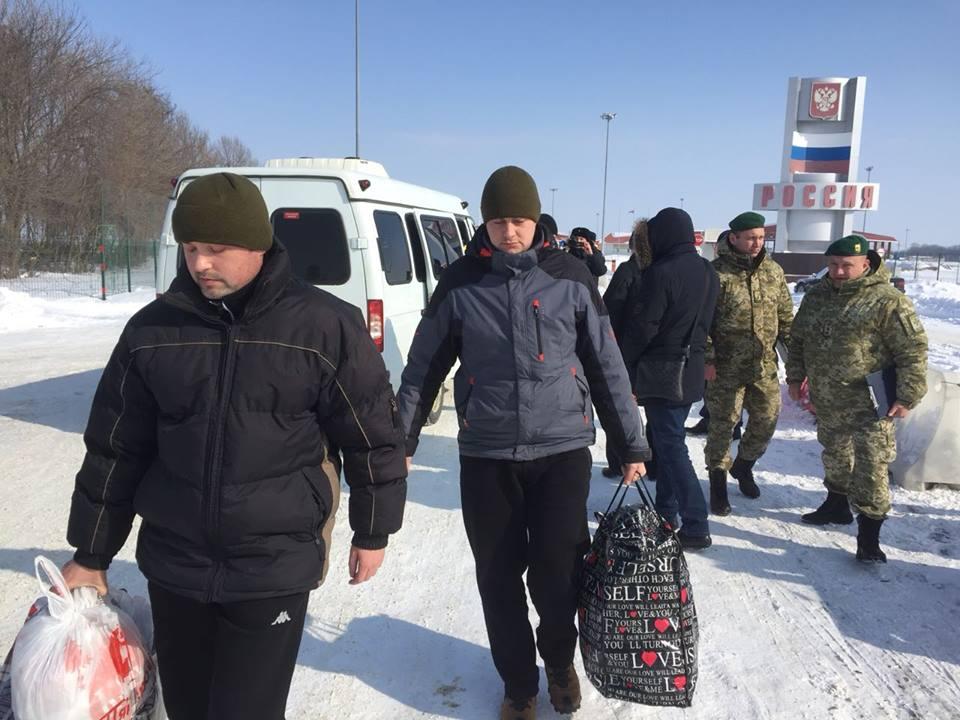 Спасибо, не оставили нас, не были равнодушными - освобожденный Марцонь (ФОТО)