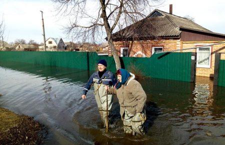 Понад 100 домогосподарств в Україні підтоплені, рівень води у річках продовжує підніматися (ФОТО)