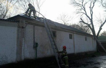 У Києві горів зоопарк: із приміщення евакуювали тварин(ФОТО)