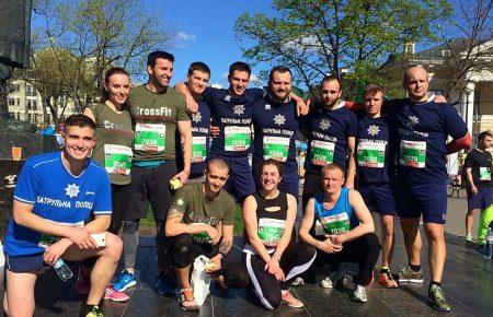 Київський півмарафон: встановили два рекорди, до забігу долучилася патрульна поліція (ФОТО)