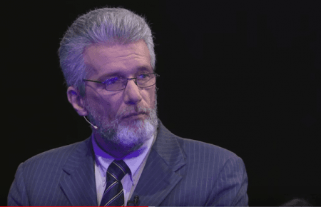 Чому інформація про анексований Крим майже зникла з українських ЗМІ?