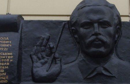 Як звучить найвідоміша різдвяна пісня навесні?