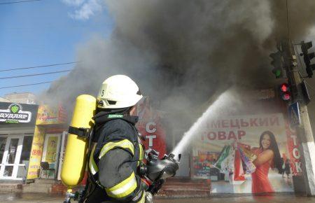 У Кропивницькому горів комплекс будівель підприємства(ФОТО)