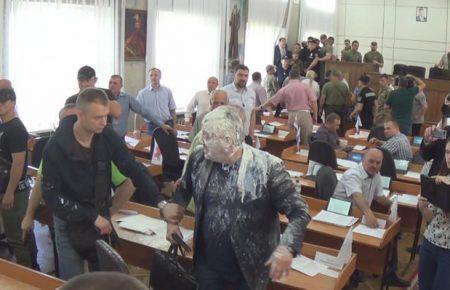 Стрілянина в міськраді Нікополя: поліція відкрила два кримінальні провадження (ФОТО)