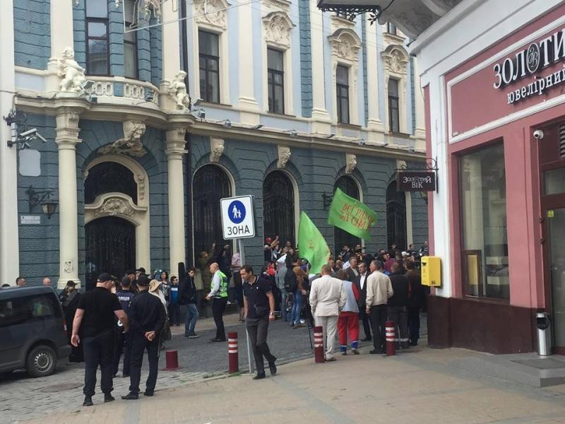 Фестиваль рівності в Чернівцях скасували через «замінування» (ФОТО, ВІДЕО)