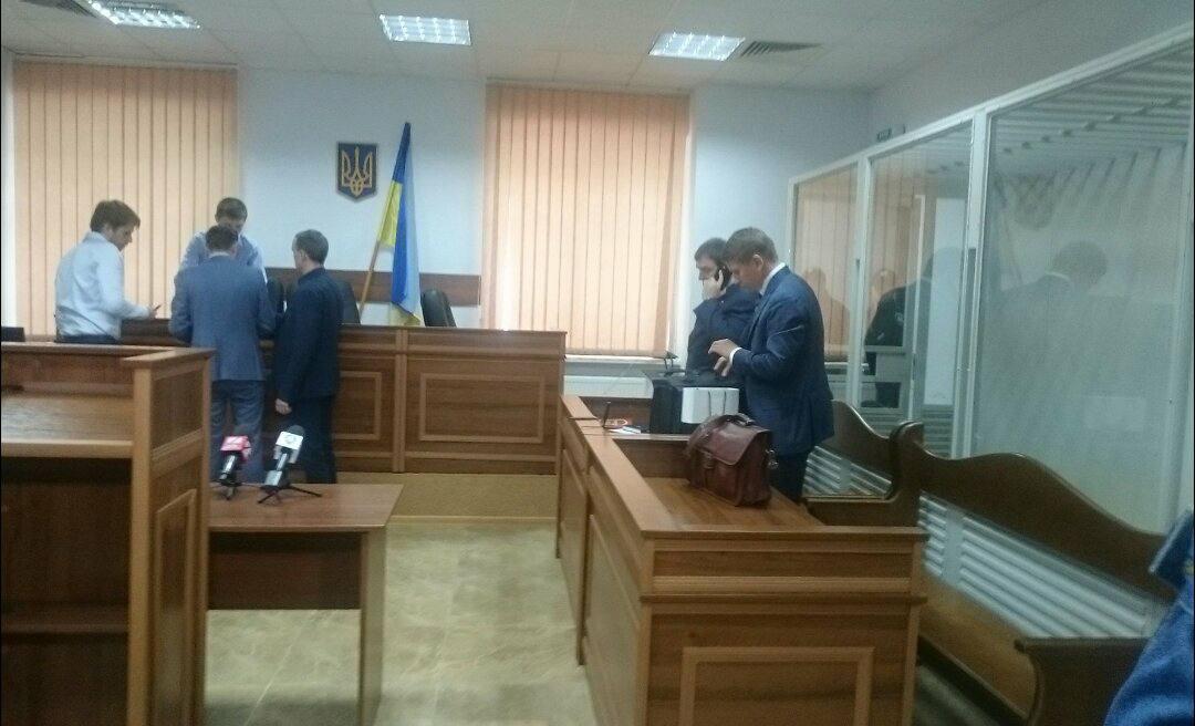 Суд у справі вбивства Бузини знову відклали на місяць (ФОТО)