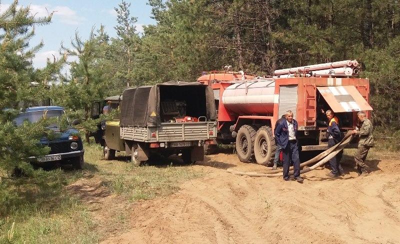 Під Сєвєродонецьком внаслідок обстрілів бойовиків горять 15 гектарів лісу, — ООС (ФОТО)