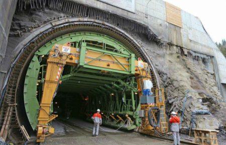 Бескидський залізничний тунель: що це і навіщо він Україні?