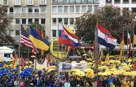 Порошенко, Меркель і Макрон: тристоронні переговори пройшли успішно (ФОТО)