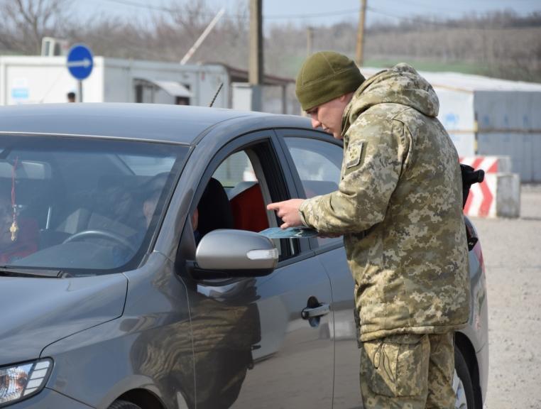 На Донбасі минулої доби КПВВ перетнули понад  20 тисяч осіб, — Держприкордонслужба