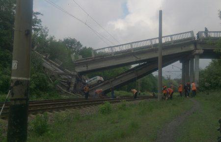 На непідконтрольній Луганщині підірвали міст, який сполучав місто Хрустальний з Луганськом (ФОТО)