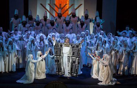 Опера без звуку: в Нацопері провели експеримент для привернення  уваги до проблеми втрати слуху