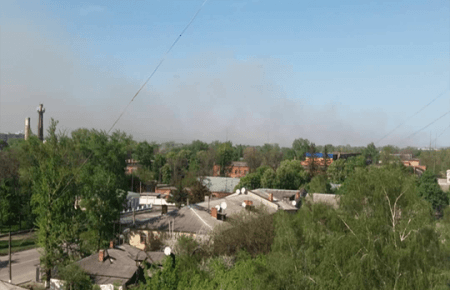 Через вибухи на складі боєприпасів у Балаклії паніка, - місцева жителька