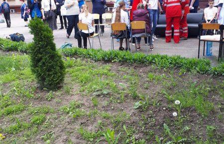 У школі Харкова розпилили невідому речовину: четверо дітей в реанімації