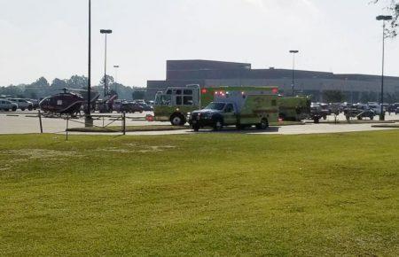 У техаській школі сталася стрілянина, загинуло щонайменше 8 людей (ВІДЕО)