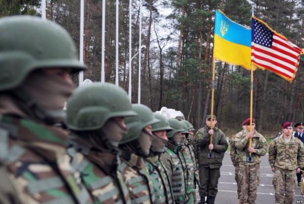 Біля Яворівського полігону знайшли мертвим військового