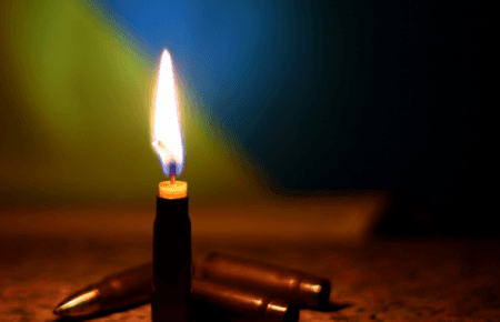 На Донеччині від снаряду, що втрапив на подвір'я бабусі, загинула дев'ятикласниця