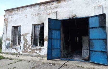 Озброєні люди підпалили водонасосну станцію на українсько-молдовському кордоні