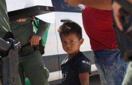 Влада США повернула понад 500 дітей батькам мігрантам