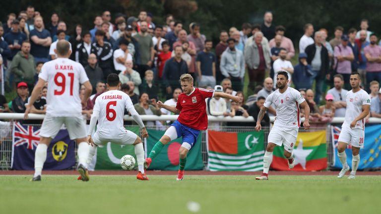 Міністр молоді та спорту обурений участю закарпатців у чемпіонаті  футболу серед невизнаних країн