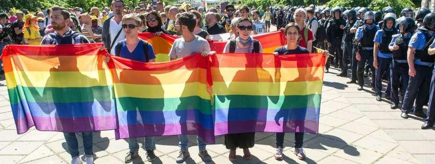 "Це ви про Москву кажете?"- поліція Києва щодо побиття учасників Маршу рівності