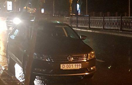 Російського консула в Києві спіймали п’яним за кермом, — журналістка (ФОТО)